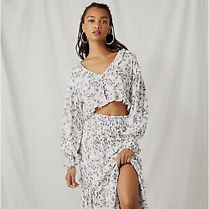 Free Peoplee Secret Garden Crop Top Size Medium